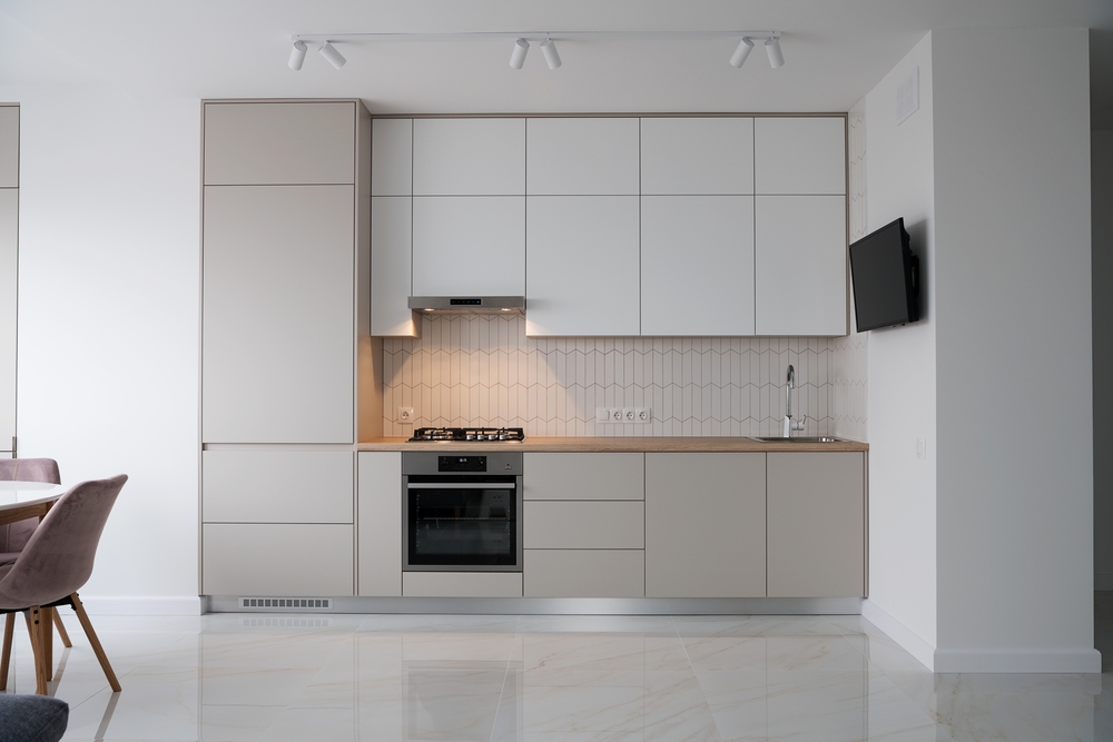 Do Kitchen Cabinets Go In Before Flooring