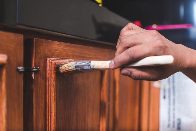 How to Refinish Oak Kitchen Cabinets