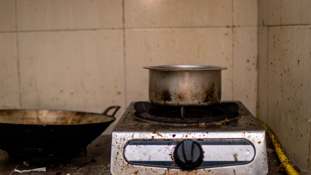 How to Remove Oil Stains from Kitchen Cabinets