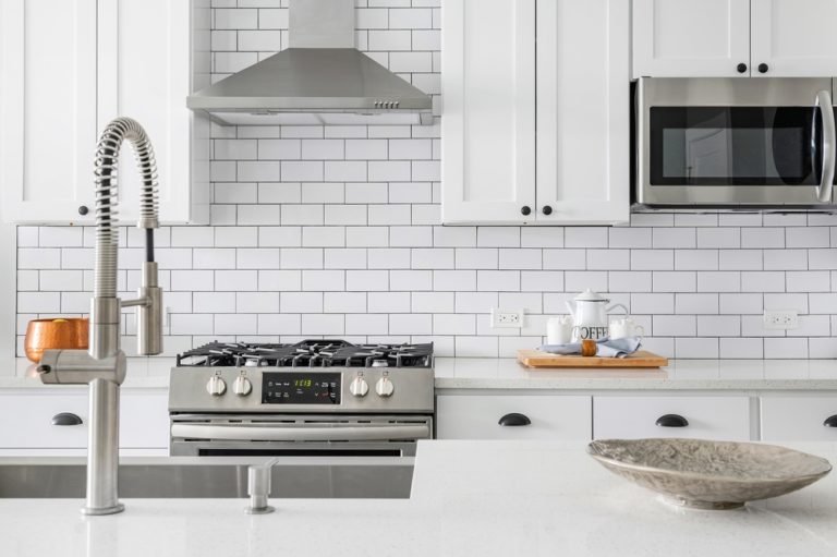 What Size Subway Tile for Kitchen Backsplash