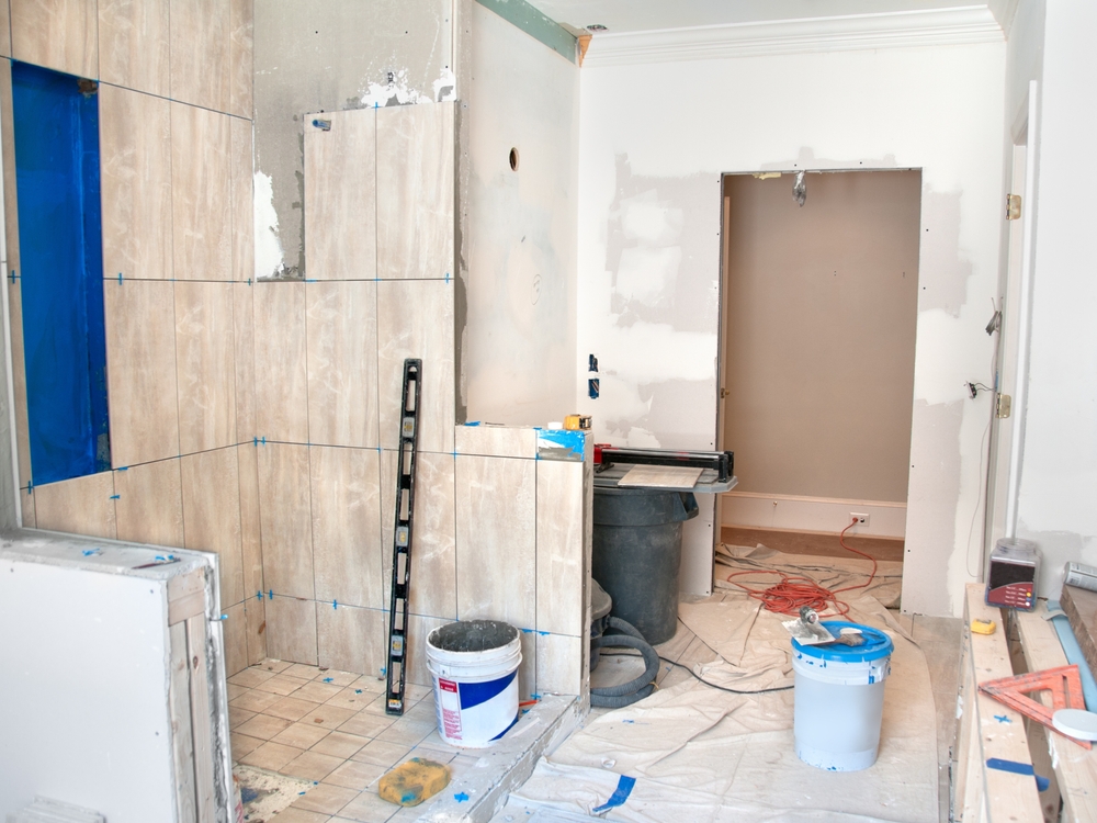 How to Paint Bathroom Vanity Cabinets